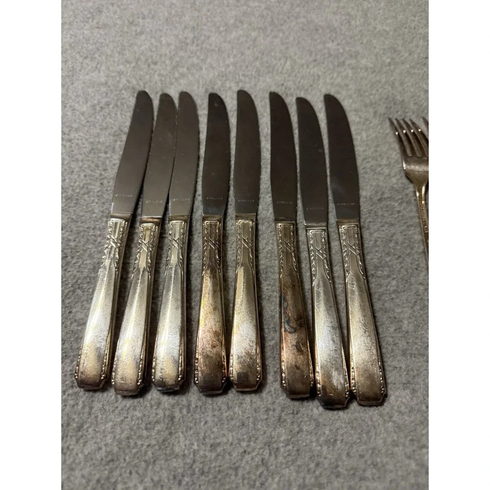VTG WM A Rogers A1 Plus Oneida Ltd 1932 Nuart Silver Plate Flatware 48 Pc Patina